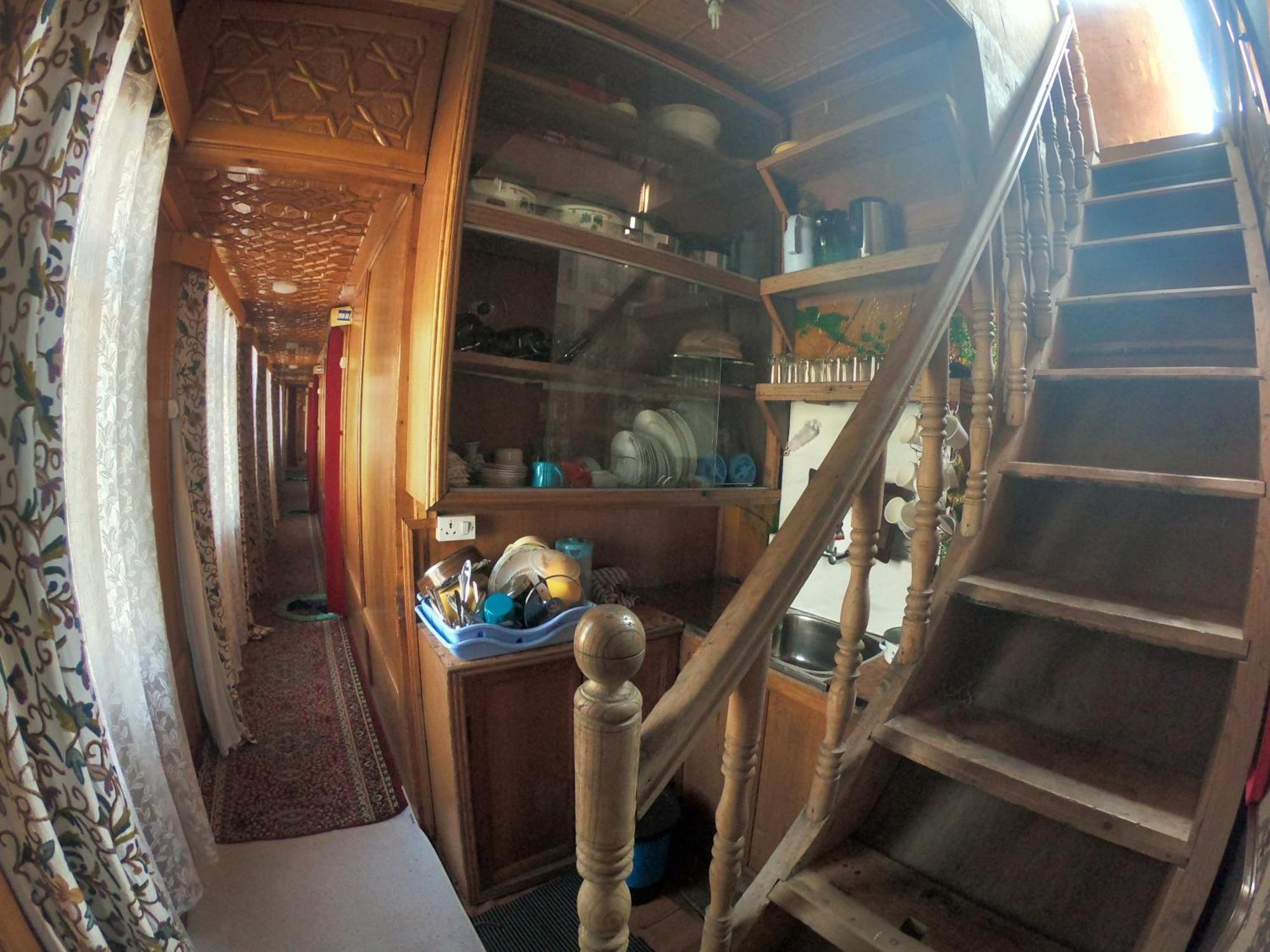 Goona Palace Houseboats Срінагар Екстер'єр фото