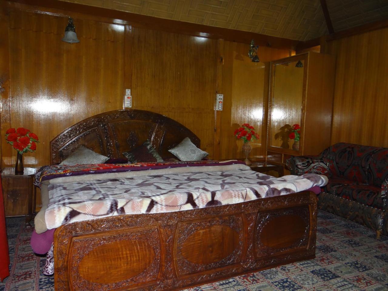Goona Palace Houseboats Срінагар Екстер'єр фото